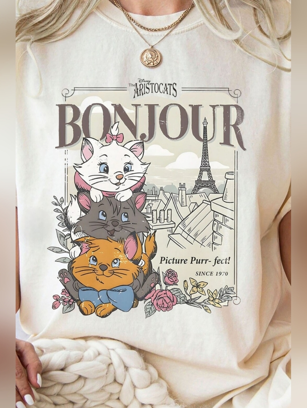 Disney The Aristocats Bonjour Paris Graphic Tee Sz L Women’s 2X P2P 25–29 NWT - Picture 3 of 3